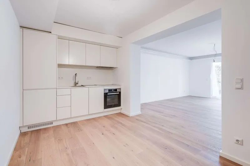 2 - Zimmer Wohnung mit Terrasse in Westend // 2-room APT with terrace in Westend — photo 1